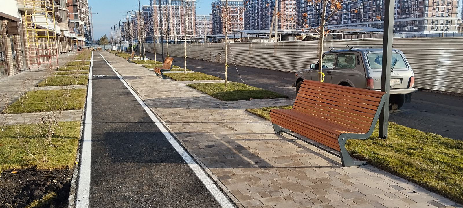 МАФы и горка в ЖК - фото 5