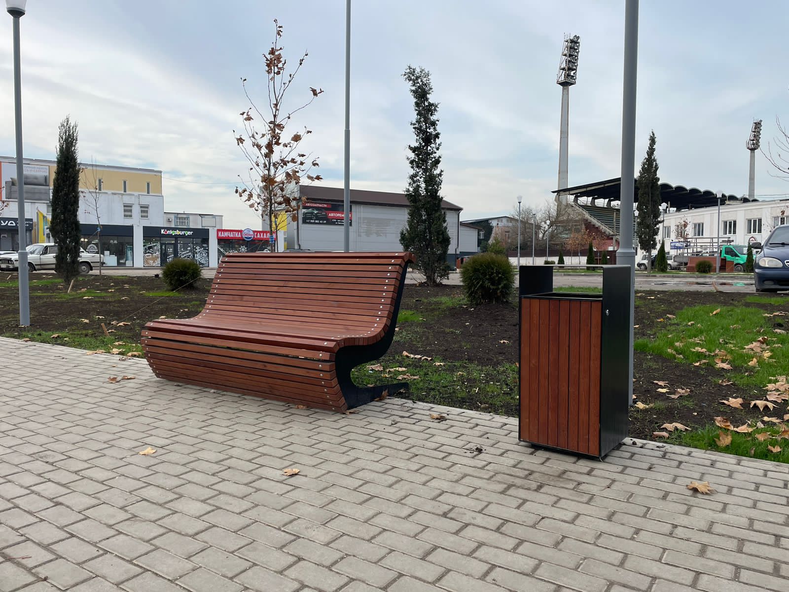 Стеклопластиковые фигуры футболистов и МАФы на стадион Динамо - фото 10