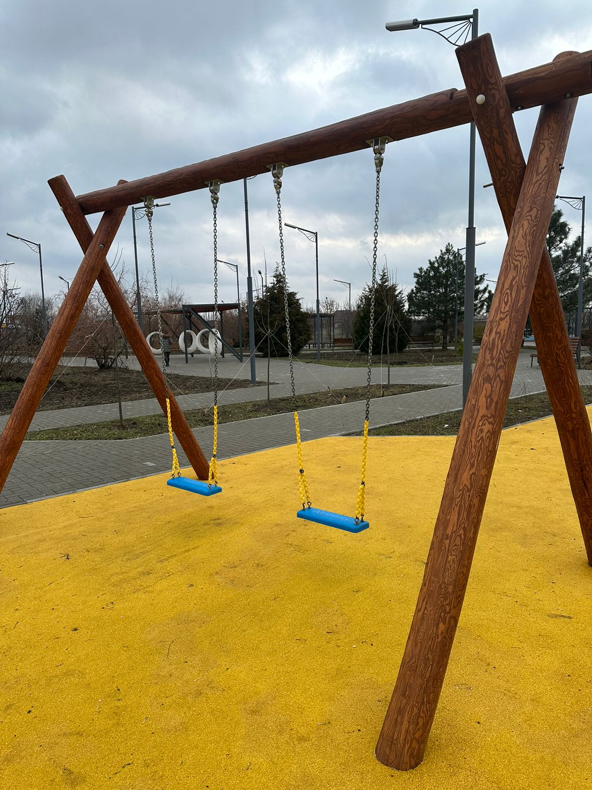 Детская площадка - фото 3