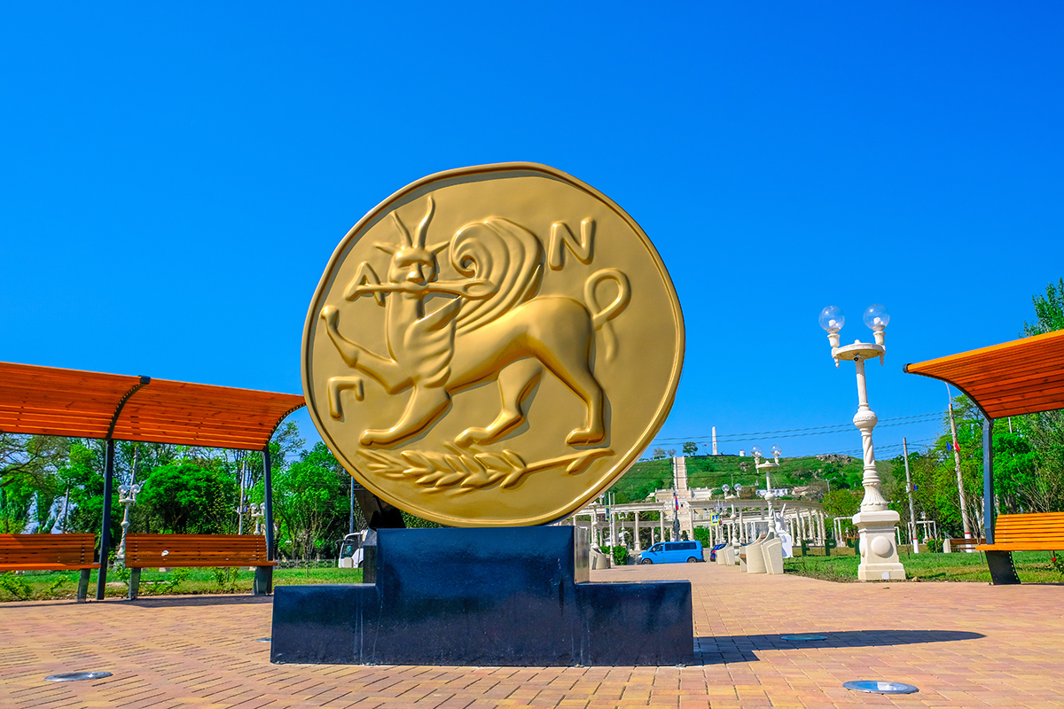 Стеклопластиковая фигура "Монета" Стеклопластиковая фигура "Монета"