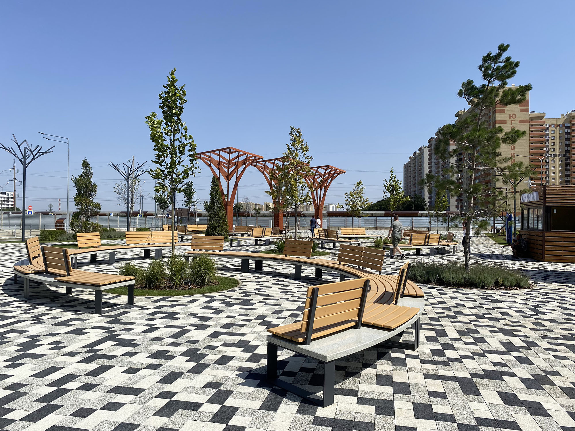 Бульвар Щипакина (Аллея героев России) - фото 19