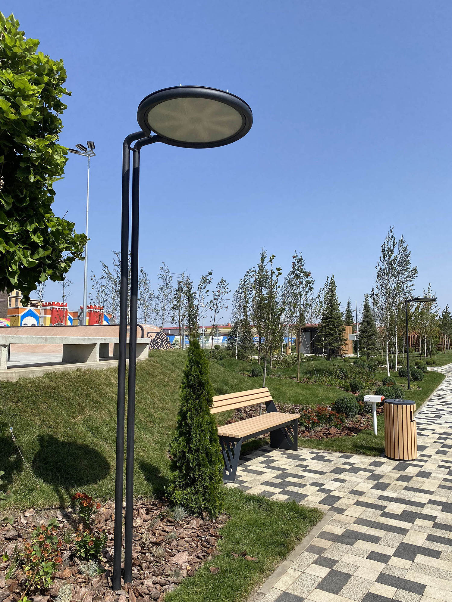 Бульвар Щипакина (Аллея героев России) - фото 36