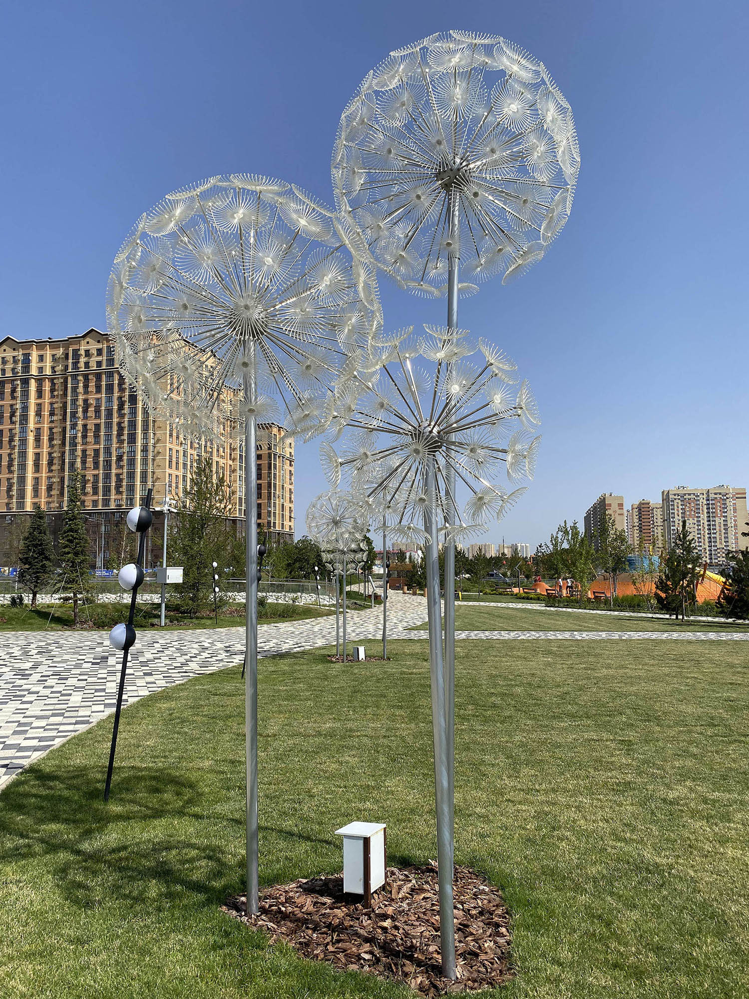 Бульвар Щипакина (Аллея героев России) - фото 39