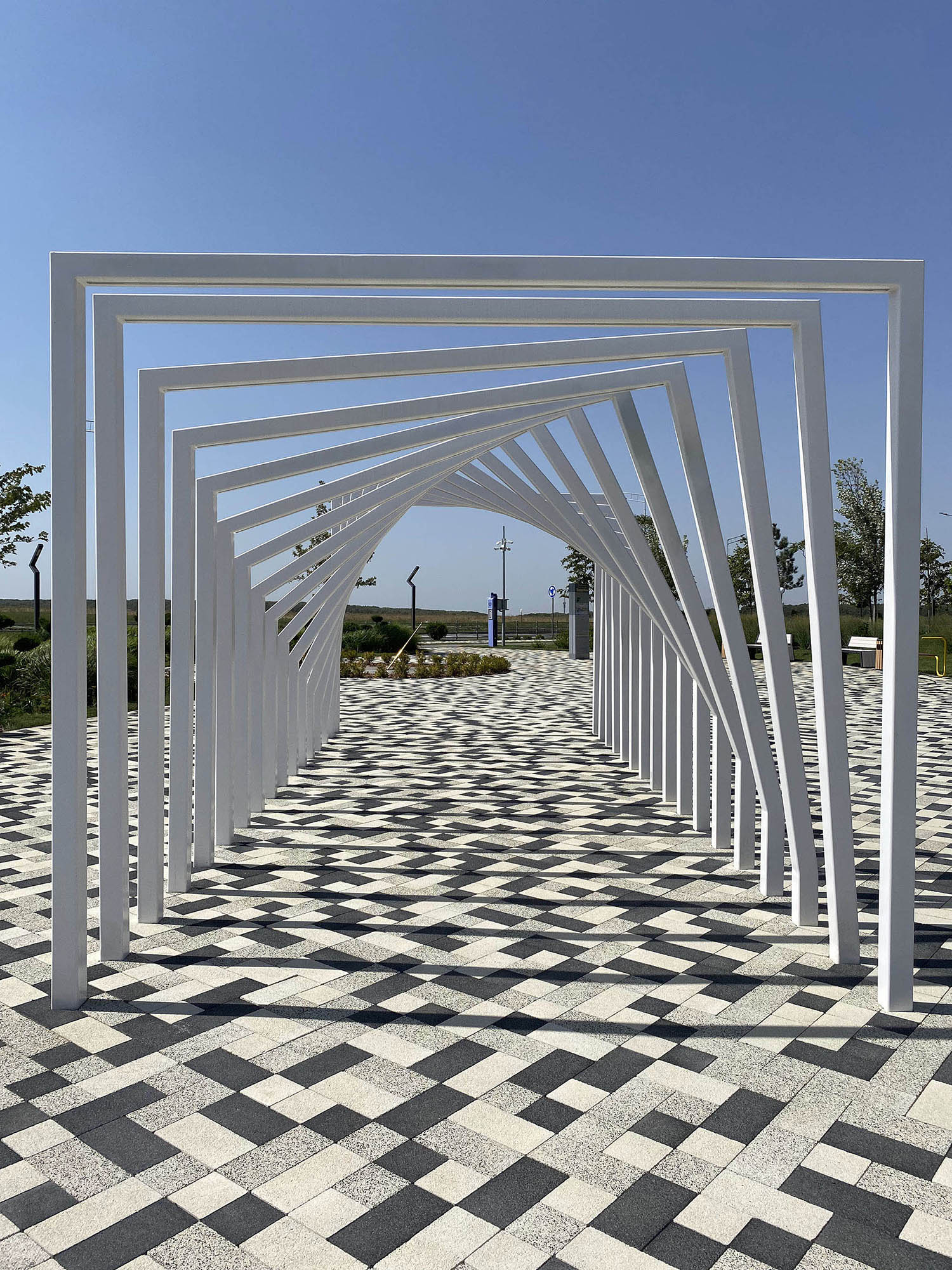 Бульвар Щипакина (Аллея героев России) - фото 40