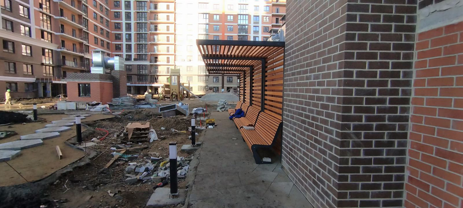 МАФы и горка в ЖК - фото 9